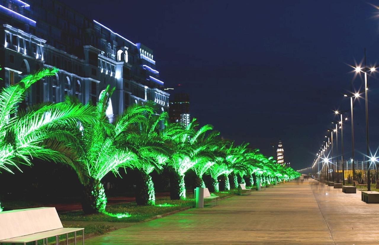 Viva Blue Batumi Aparthotel Exterior photo